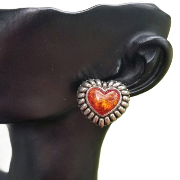 VINTAGE CHUNKY SILVERTONE & SHIMMERY AMBER COLOR CABACHON HEART EARRINGS - Picture 1 of 5